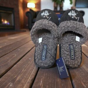 U.S. Polo Assn. Black Slippers with Textured Sole